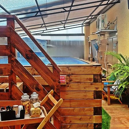 Apartamento הפינה של טלי בנהריה - אירוח וספא בריאות מחומם Exterior foto