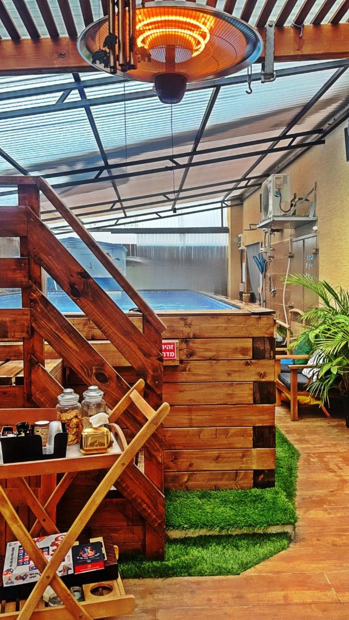 Apartamento הפינה של טלי בנהריה - אירוח וספא בריאות מחומם Exterior foto